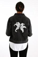 Comverses Women's White Giant Lily Denim Jacket