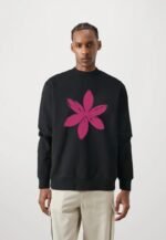 Comverses Men’s Pink Lily Black Full Sweater